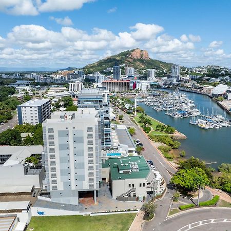 Oaks Townsville Metropole Hotel Esterno foto