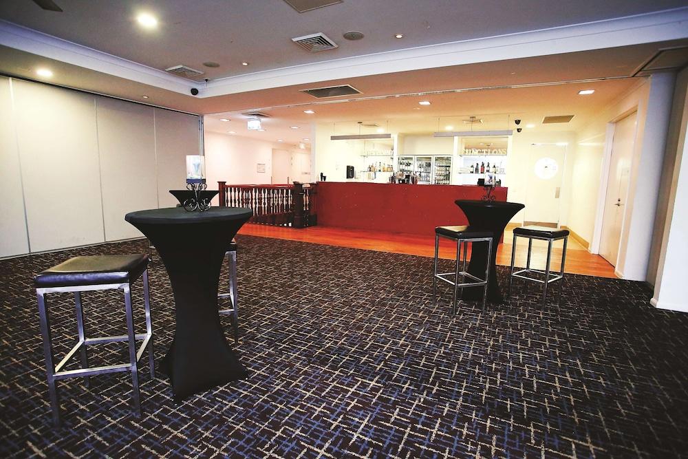 Oaks Townsville Metropole Hotel Esterno foto