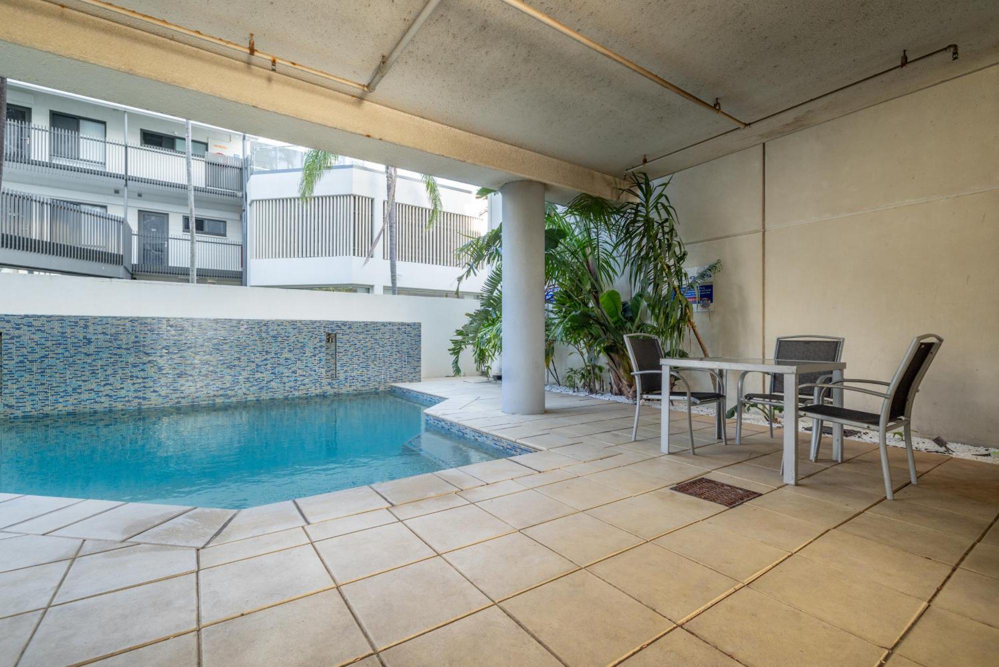 Oaks Townsville Metropole Hotel Esterno foto