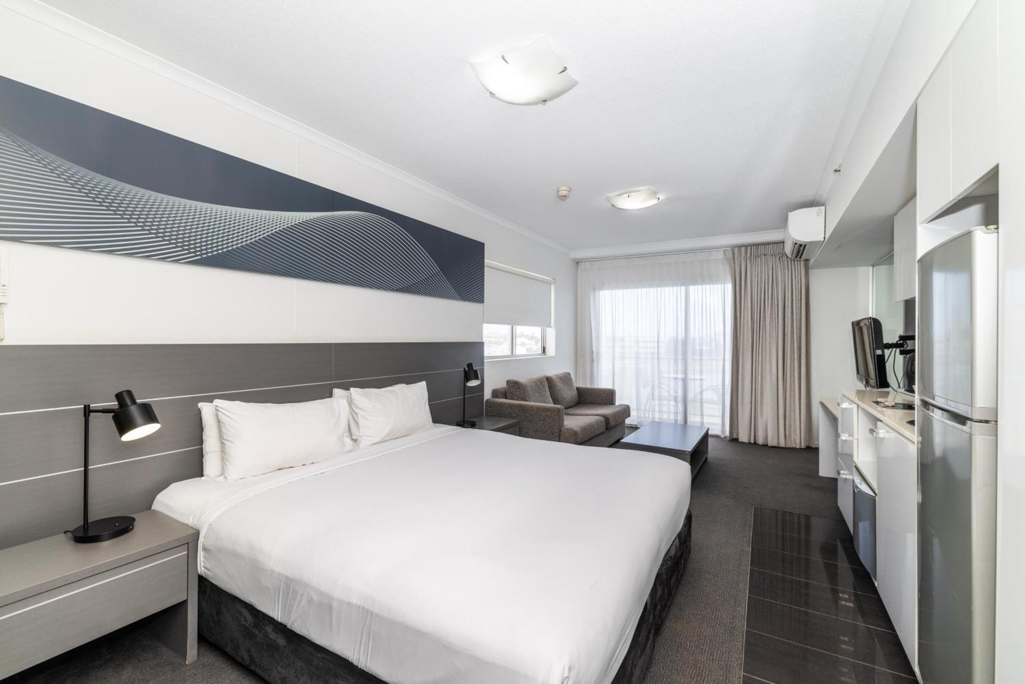 Oaks Townsville Metropole Hotel Esterno foto