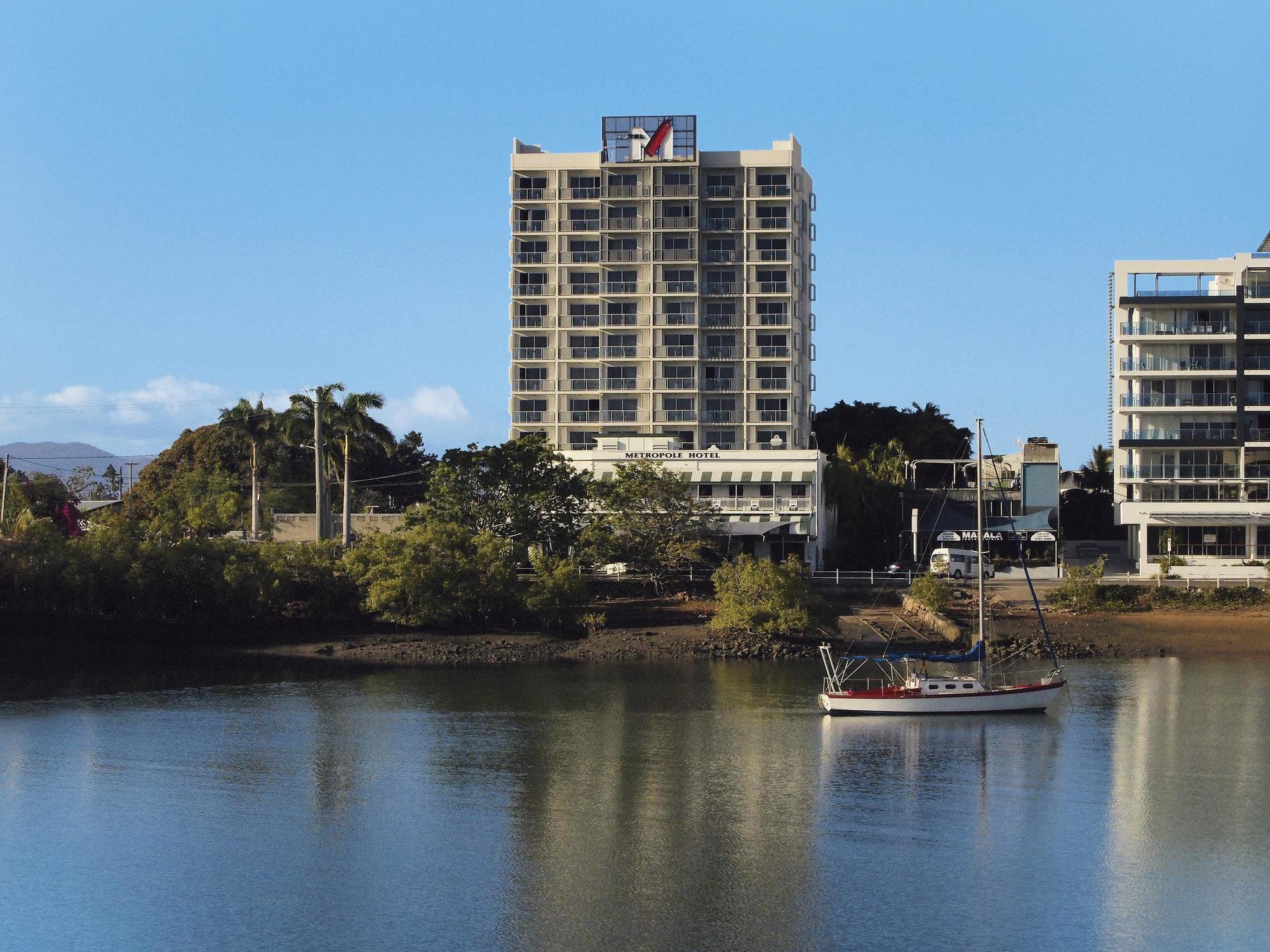 Oaks Townsville Metropole Hotel Esterno foto